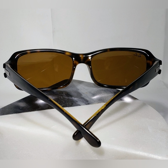 Ray-Ban tortoise shell, unisex. RB4107, comes w/case and cleaning cloth. EUC - Picture 11 of 15